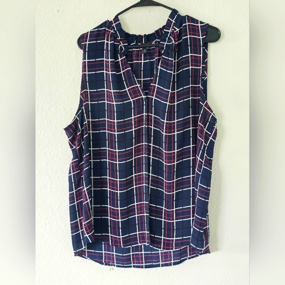 Banana Republic blouse Womens XL short sleeve Striped  V neck Work Casual School